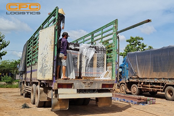 Vận chuyển vật liệu xây dựng từ Việt Nam đi Campuchia
